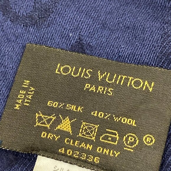 LOUIS VUITTON Shawl Monogram Blue Nuit - Scarf 60 Silk & 40 Wool 448-031725 - Picture 2 of 3